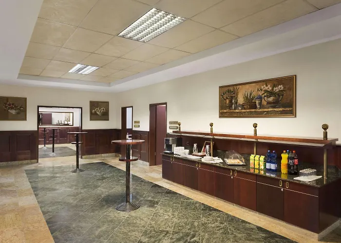 酒店 Ramada & By Wyndham North 4*