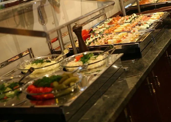 호텔 Ramada & By Wyndham North 4*