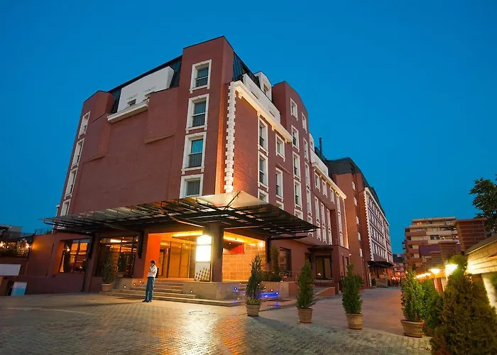Ramada & By Wyndham North 호텔 부쿠레슈티
