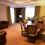 Ramada & By Wyndham North Hotel 4*