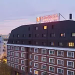 Ramada & By Wyndham North Hotell