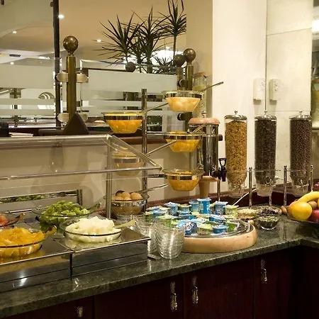 Ramada & By Wyndham North Hotel Bucarest