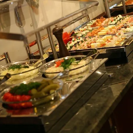 Hotel Ramada & By Wyndham North 4*