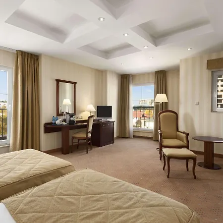 Ramada & By Wyndham North