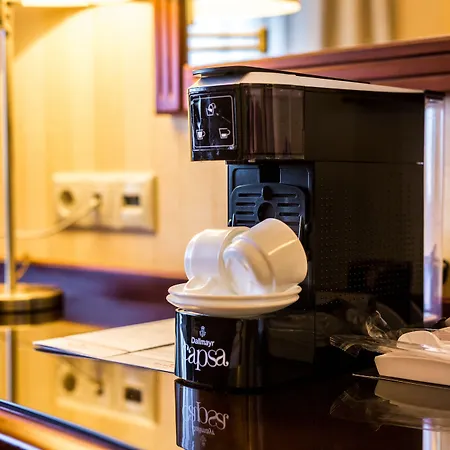 Ramada & By Wyndham North Hotel