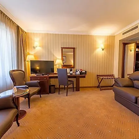 Ramada & By Wyndham North 4*