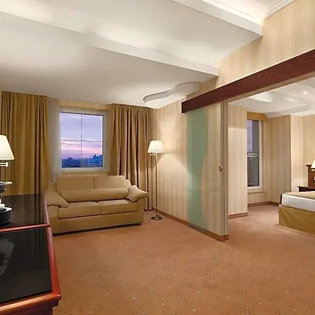 Hotel Ramada & By Wyndham North Bucharest