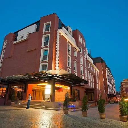 Ramada & By Wyndham North Hotell Bukarest
