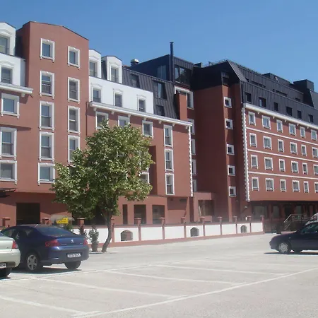 Ramada & By Wyndham North