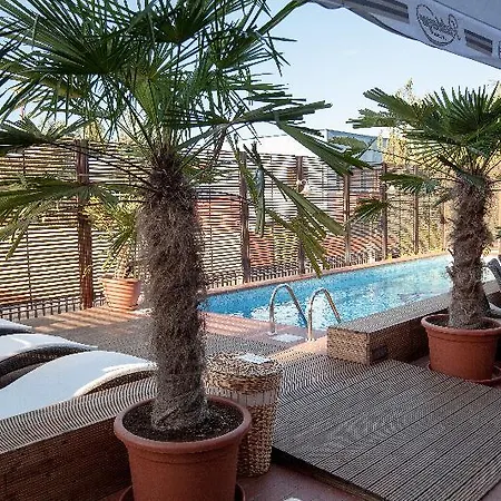 Ramada & By Wyndham North 4*