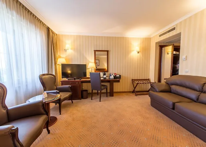 Ramada & By Wyndham North