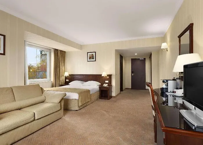 Отель Ramada & By Wyndham North