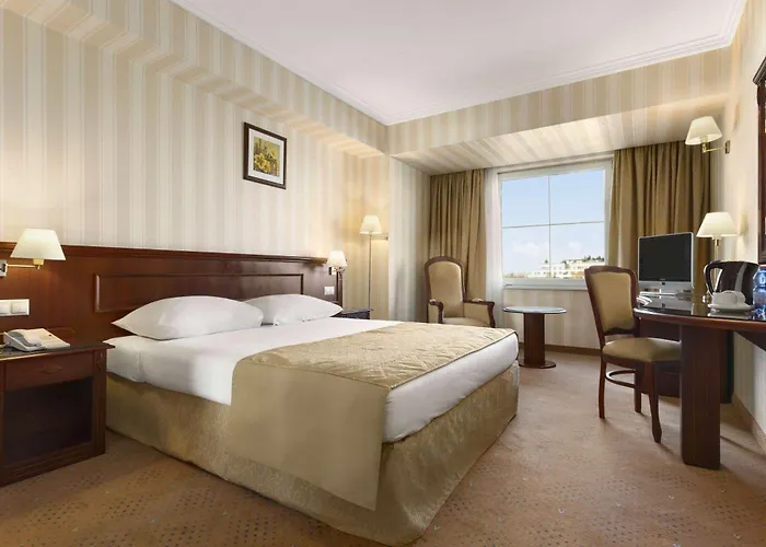 Ramada & By Wyndham North 4*