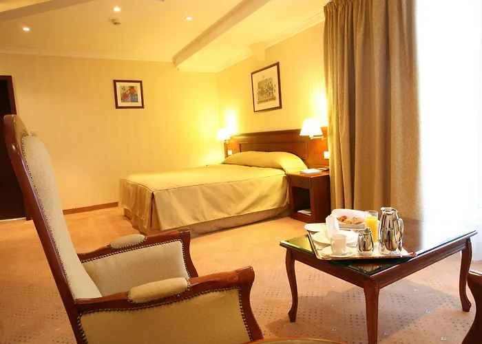 Ramada & By Wyndham North Отель 4*