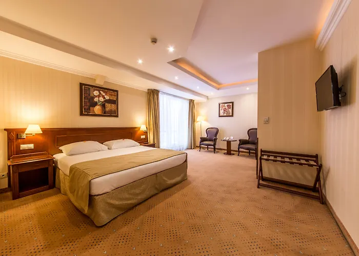 Ramada & By Wyndham North Szálloda
