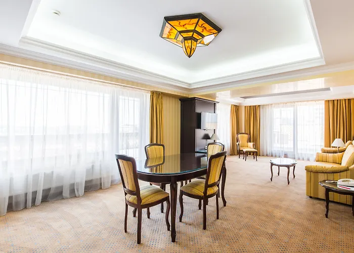 Ramada & By Wyndham North 4* בוקרשט