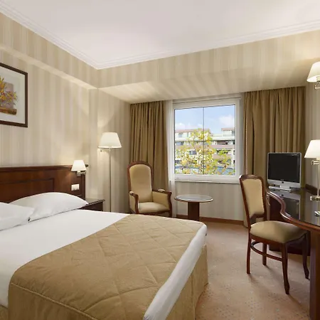 Ramada & By Wyndham North Hotell Bukarest