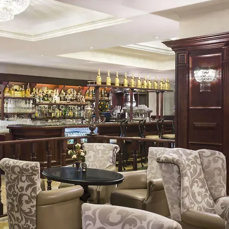 Hotell Ramada & By Wyndham North Bukarest