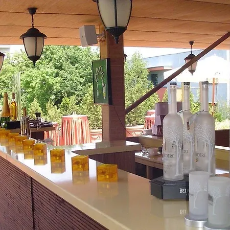 Ramada & By Wyndham North 4* Bukarest