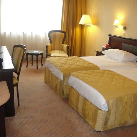 Ramada & By Wyndham North 4* Bukarest