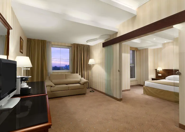 Ramada & By Wyndham North