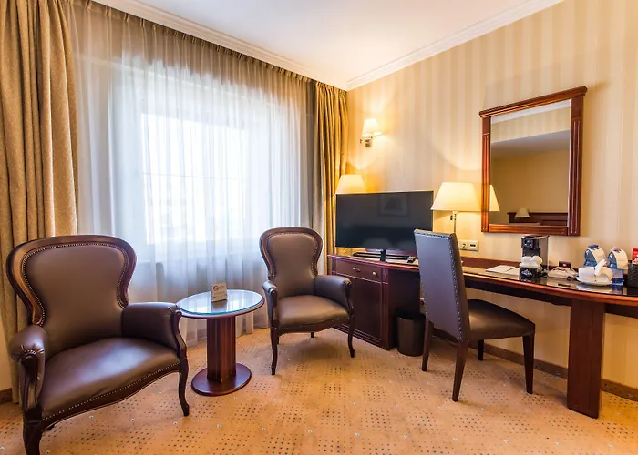 Ramada & By Wyndham North Hotell